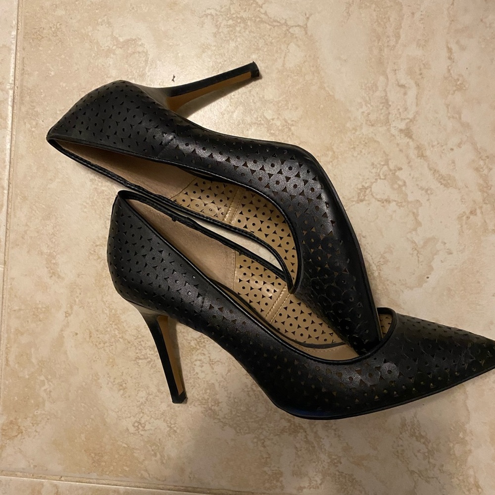 G.I.L.I. Black Perforated Heels